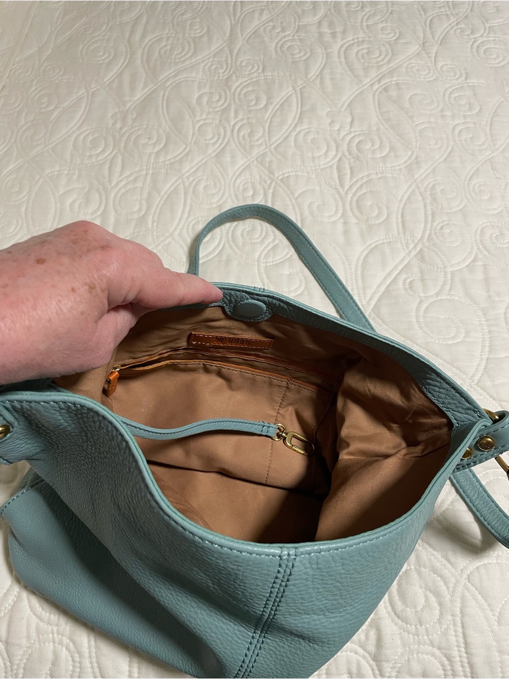 HOBO Pier crossbody - Picture 3 of 6